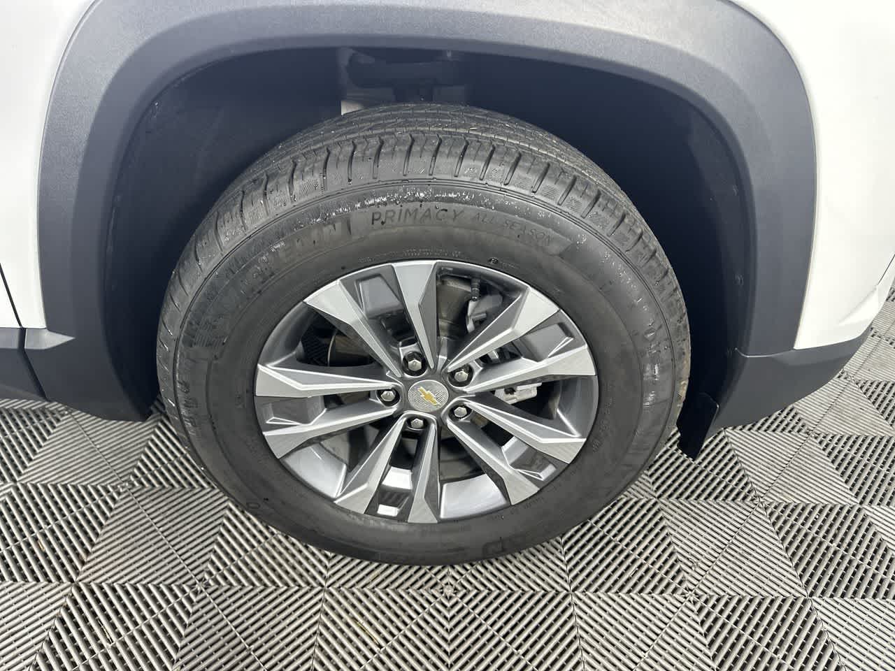 2025 Chevrolet Equinox AWD LT