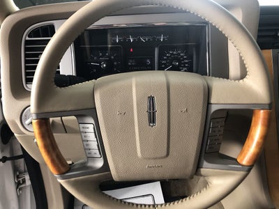 2010 Lincoln Navigator 4WD 4dr