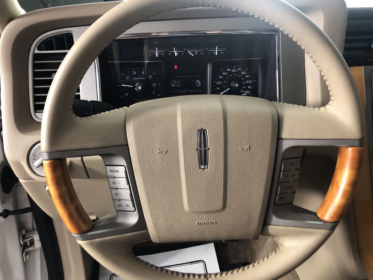 2010 Lincoln Navigator 4WD 4dr