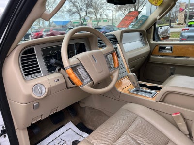 2010 Lincoln Navigator 4WD 4dr