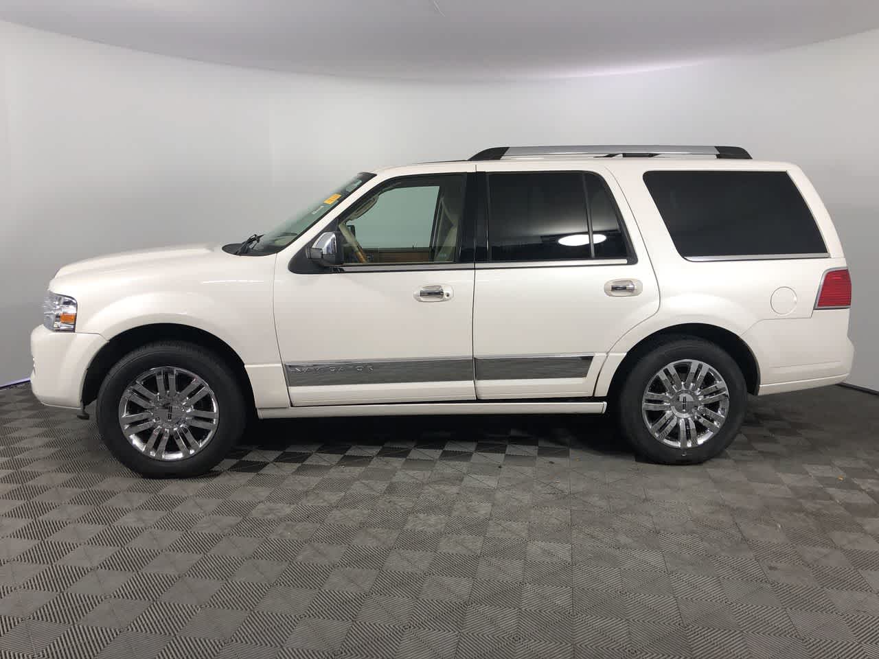 2010 Lincoln Navigator 4WD 4dr