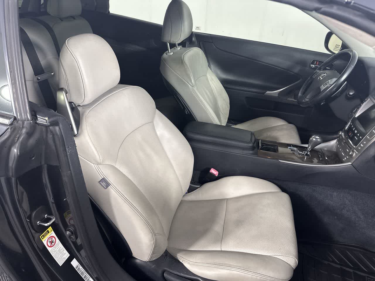 2011 Lexus IS 250C 2dr Conv Auto