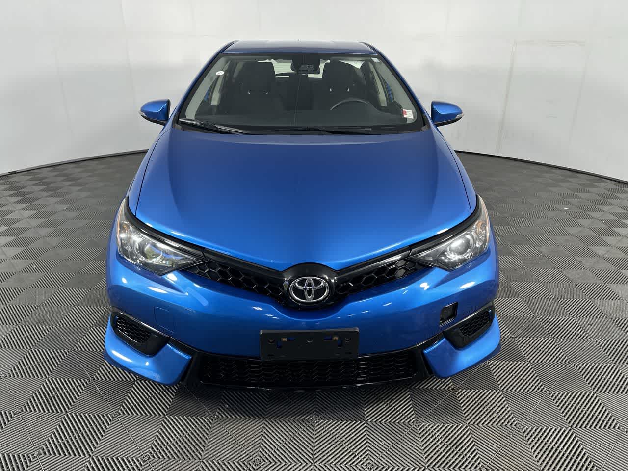 2017 Toyota Corolla iM CVT (Natl)