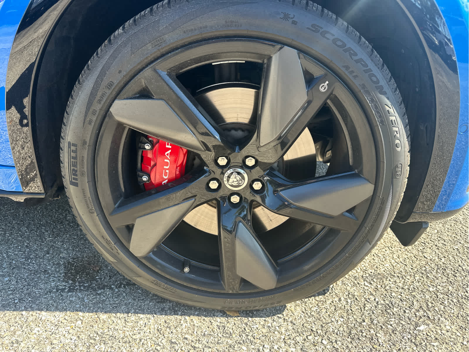 2024 Jaguar F-PACE SVR