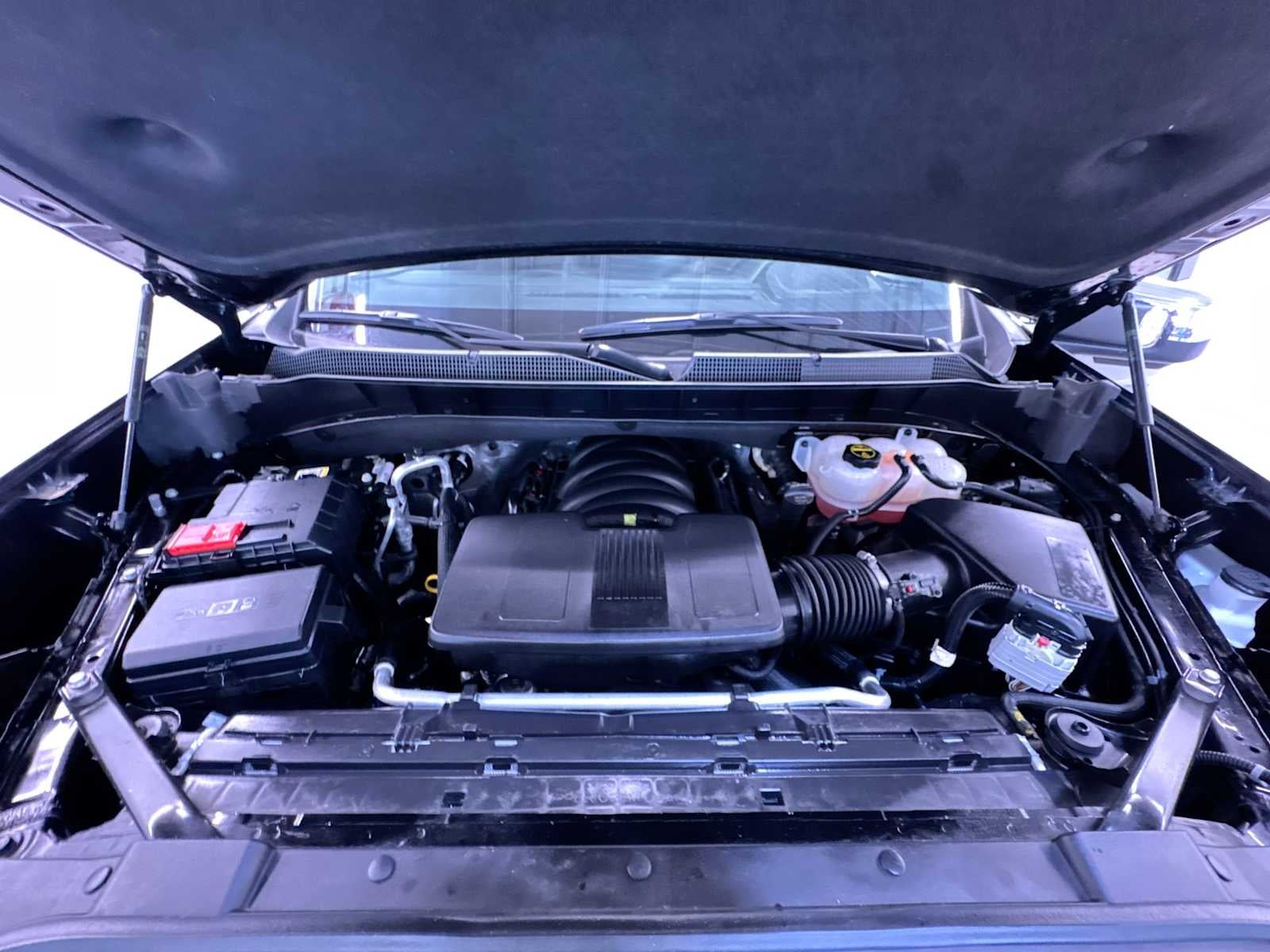 2025 Chevrolet Silverado 1500 LTZ - Photo 11