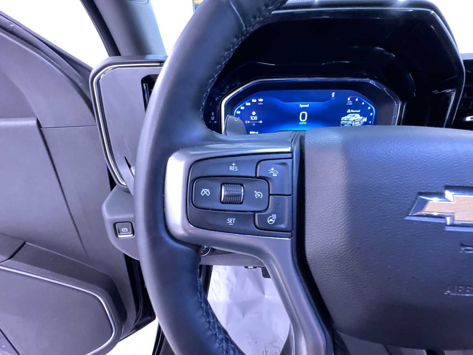 2025 Chevrolet Silverado 1500 LTZ - Photo 19
