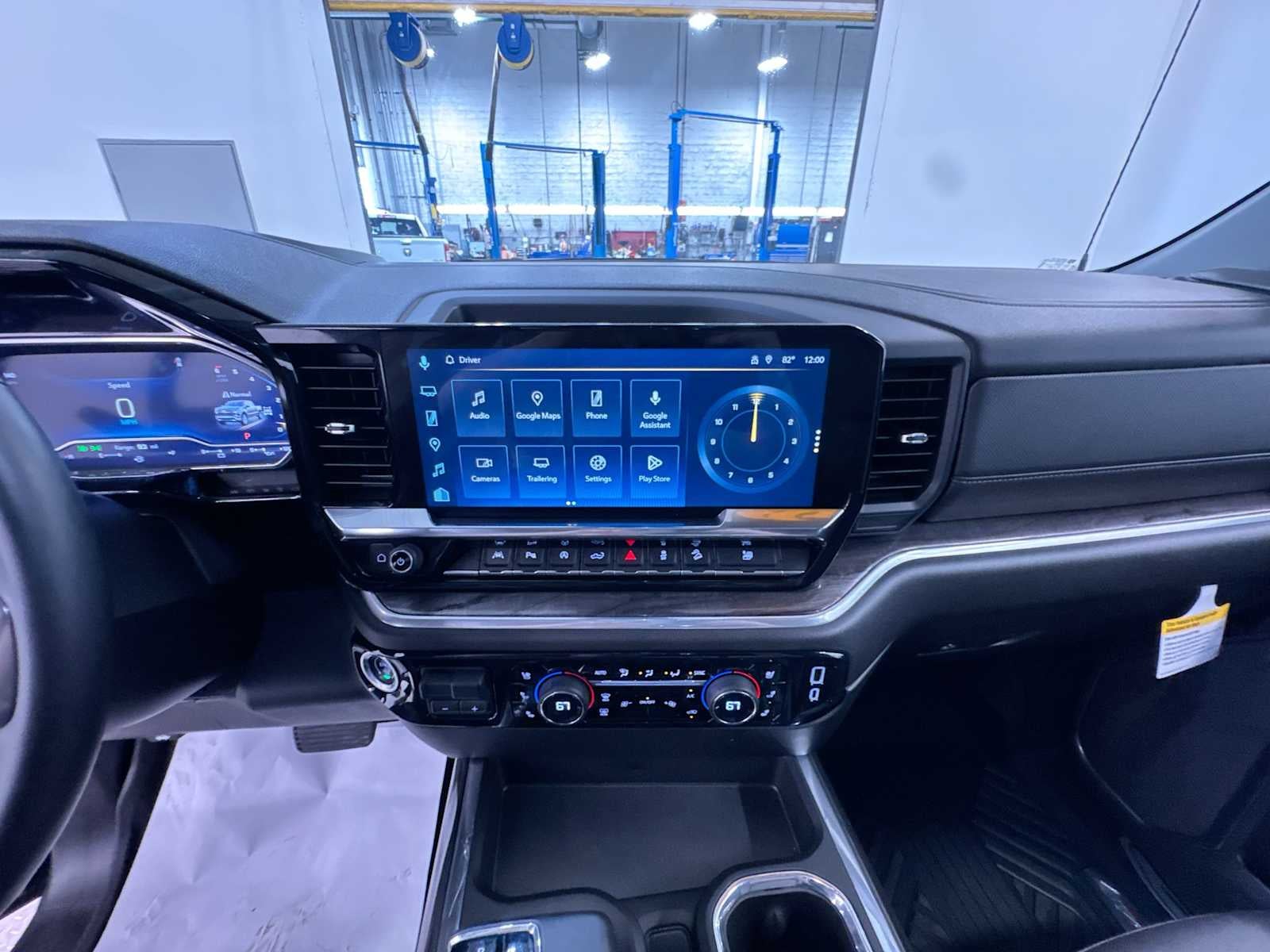 2025 Chevrolet Silverado 1500 LTZ - Photo 22