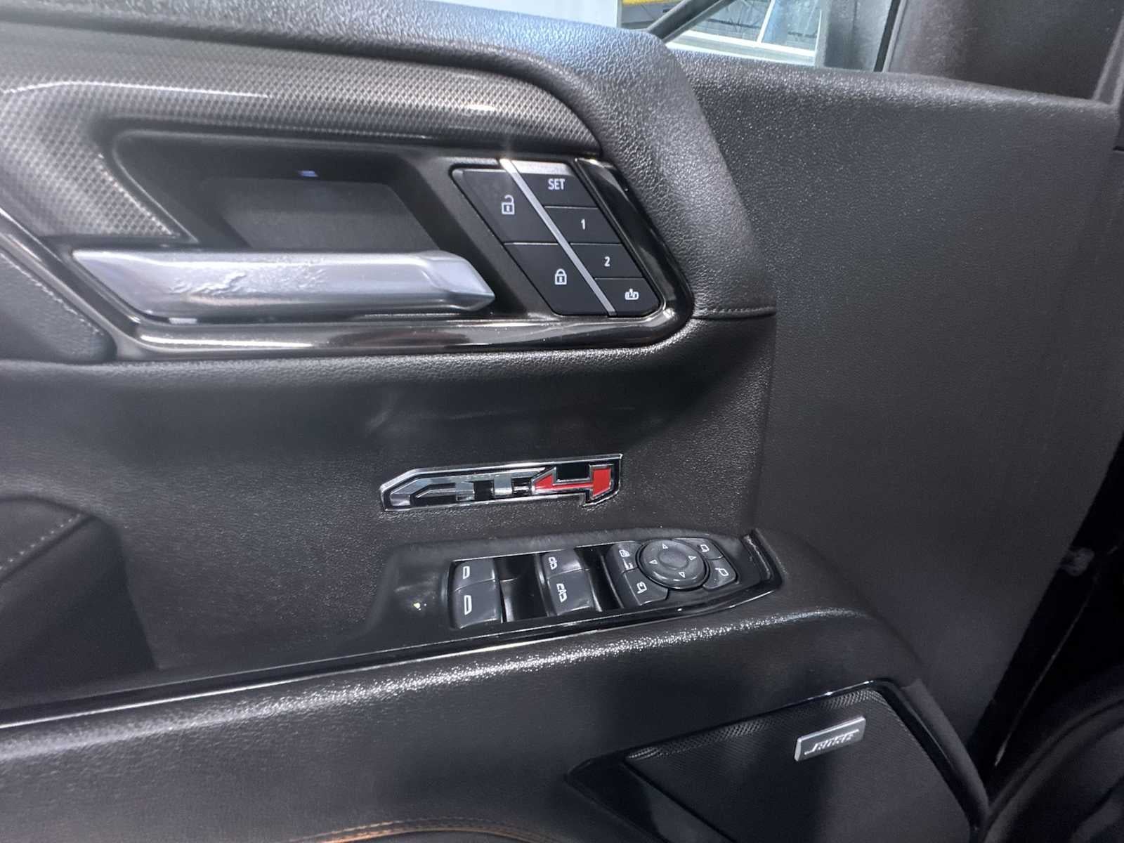 2024 GMC Sierra 1500 AT4