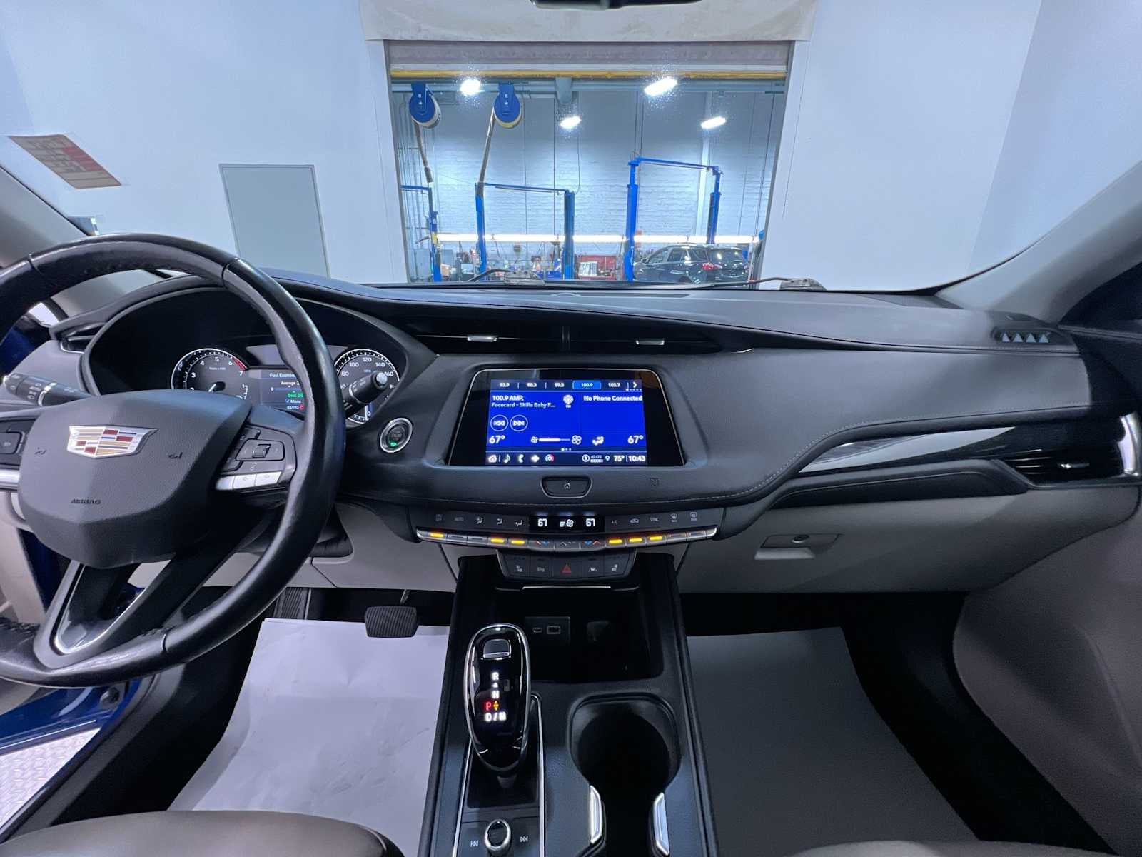 2021 Cadillac XT4 AWD Premium Luxury