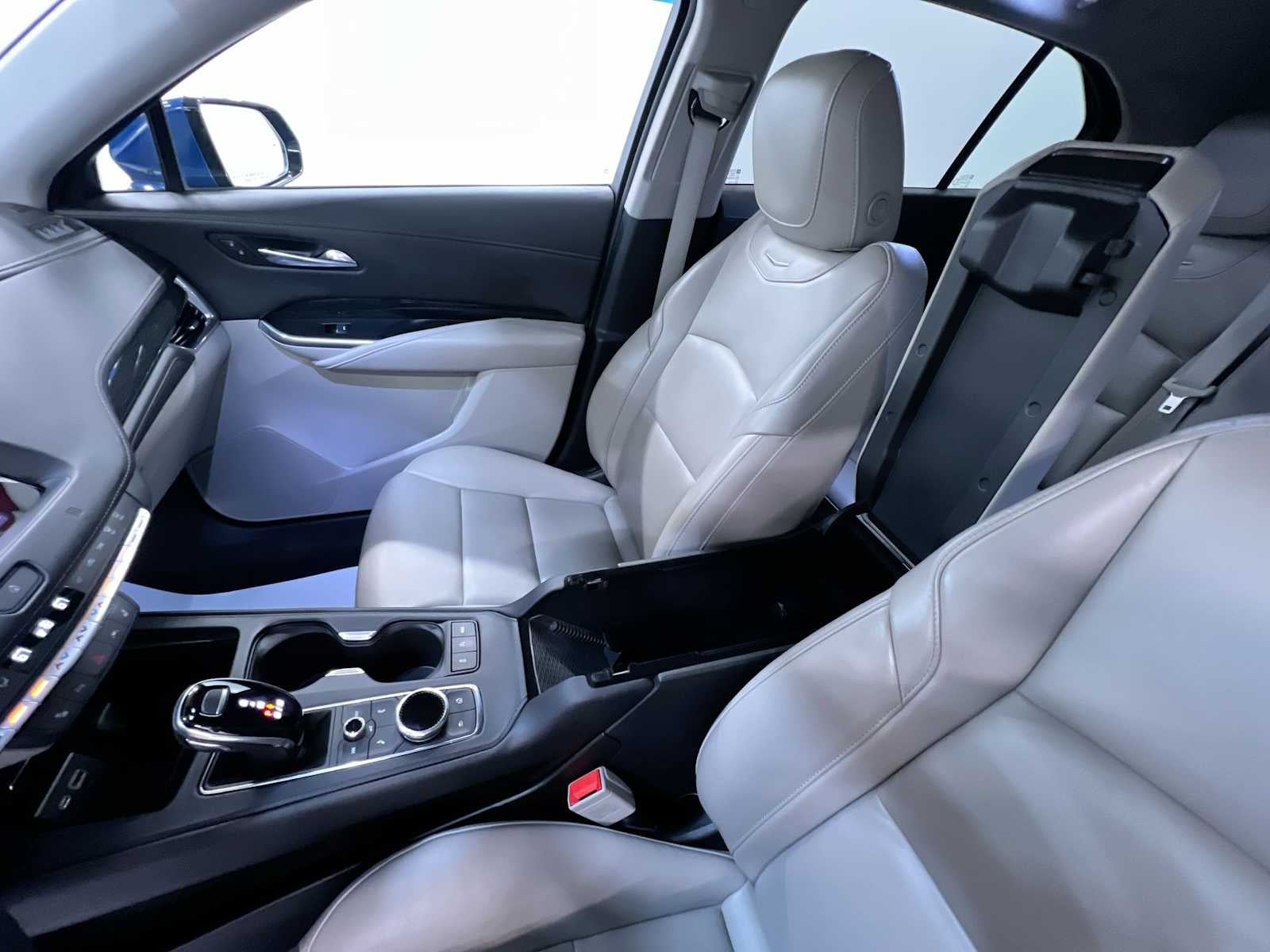 2021 Cadillac XT4 AWD Premium Luxury
