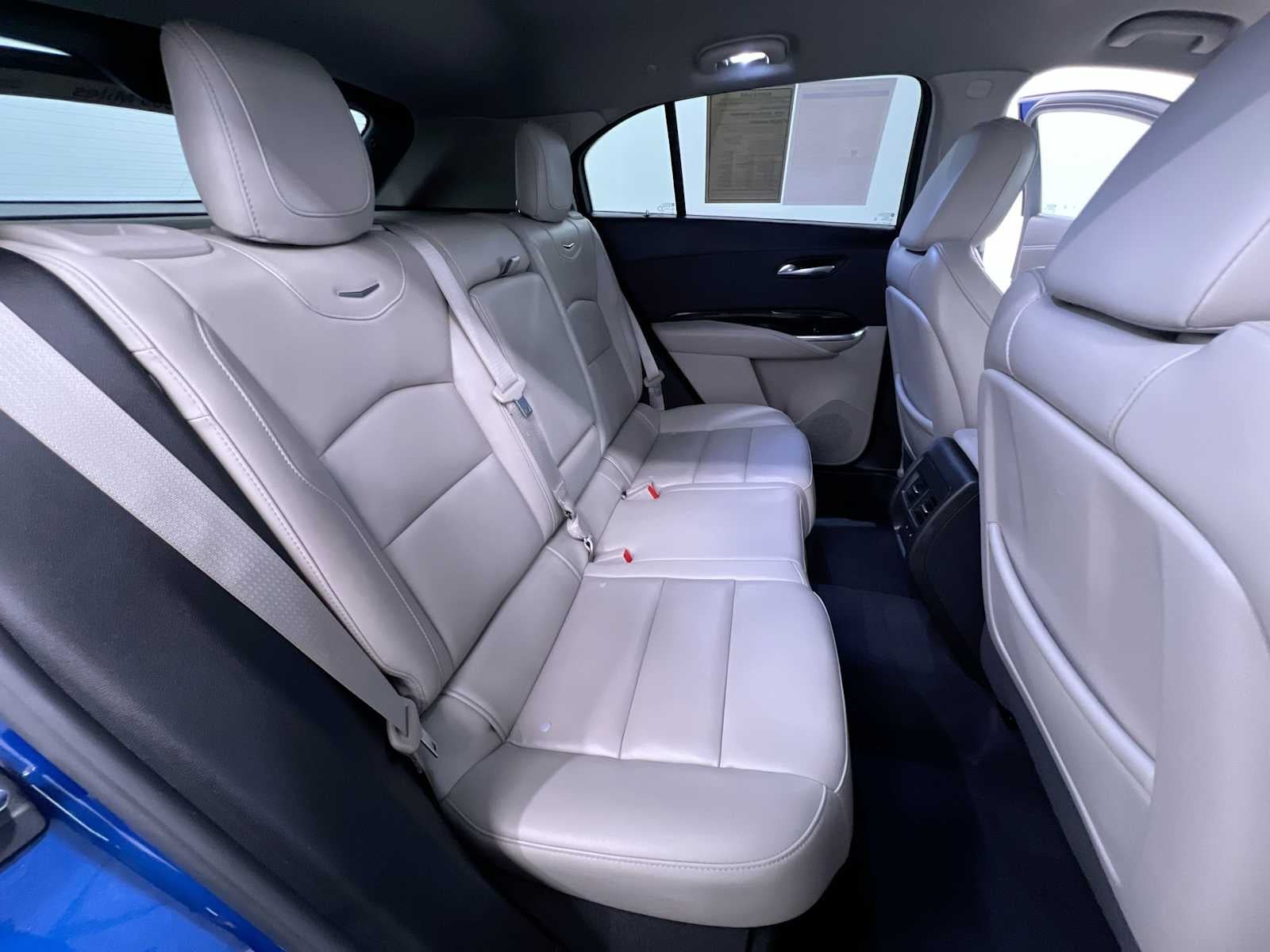 2021 Cadillac XT4 AWD Premium Luxury