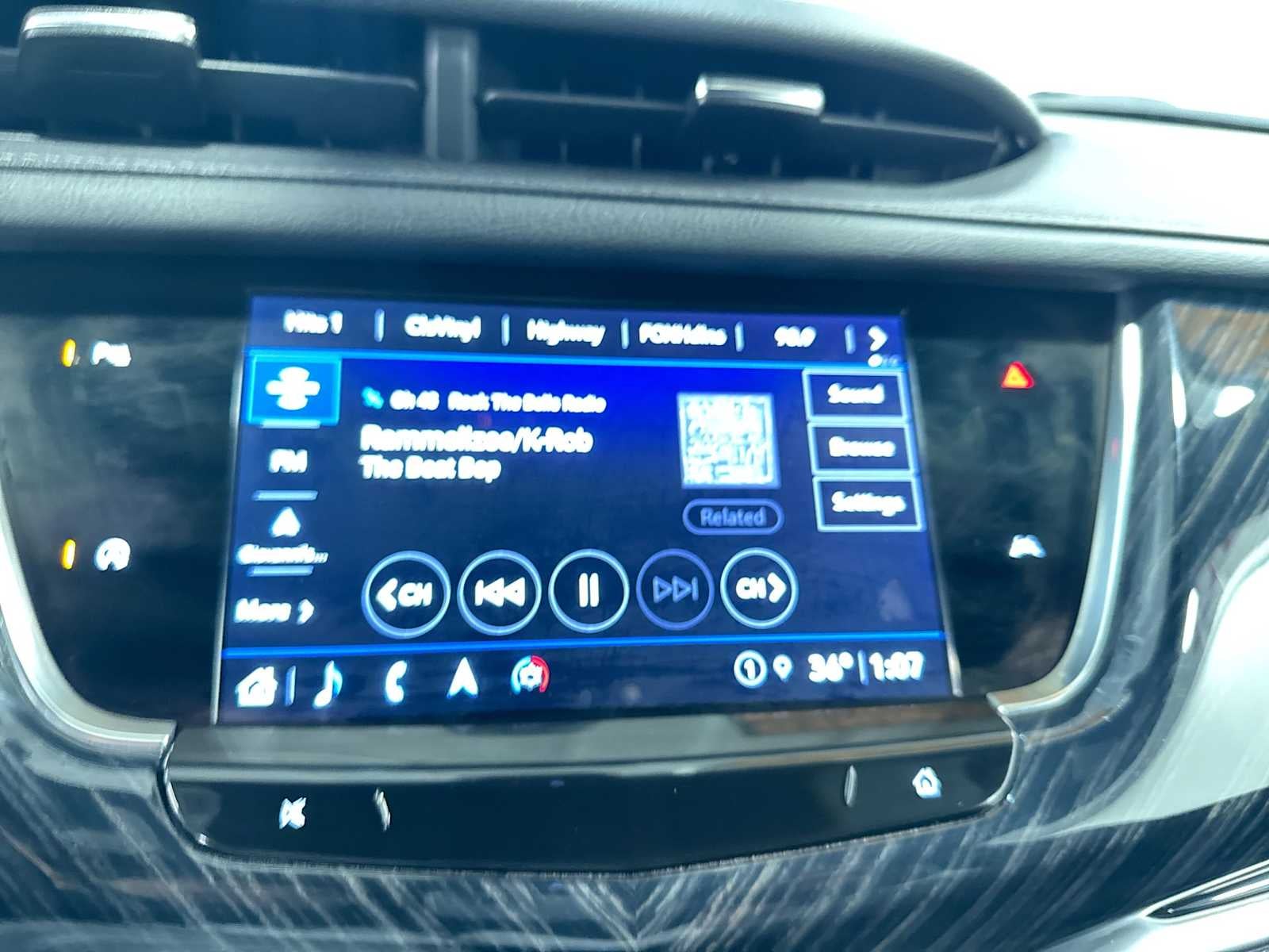 2025 Cadillac XT6 FWD Premium Luxury