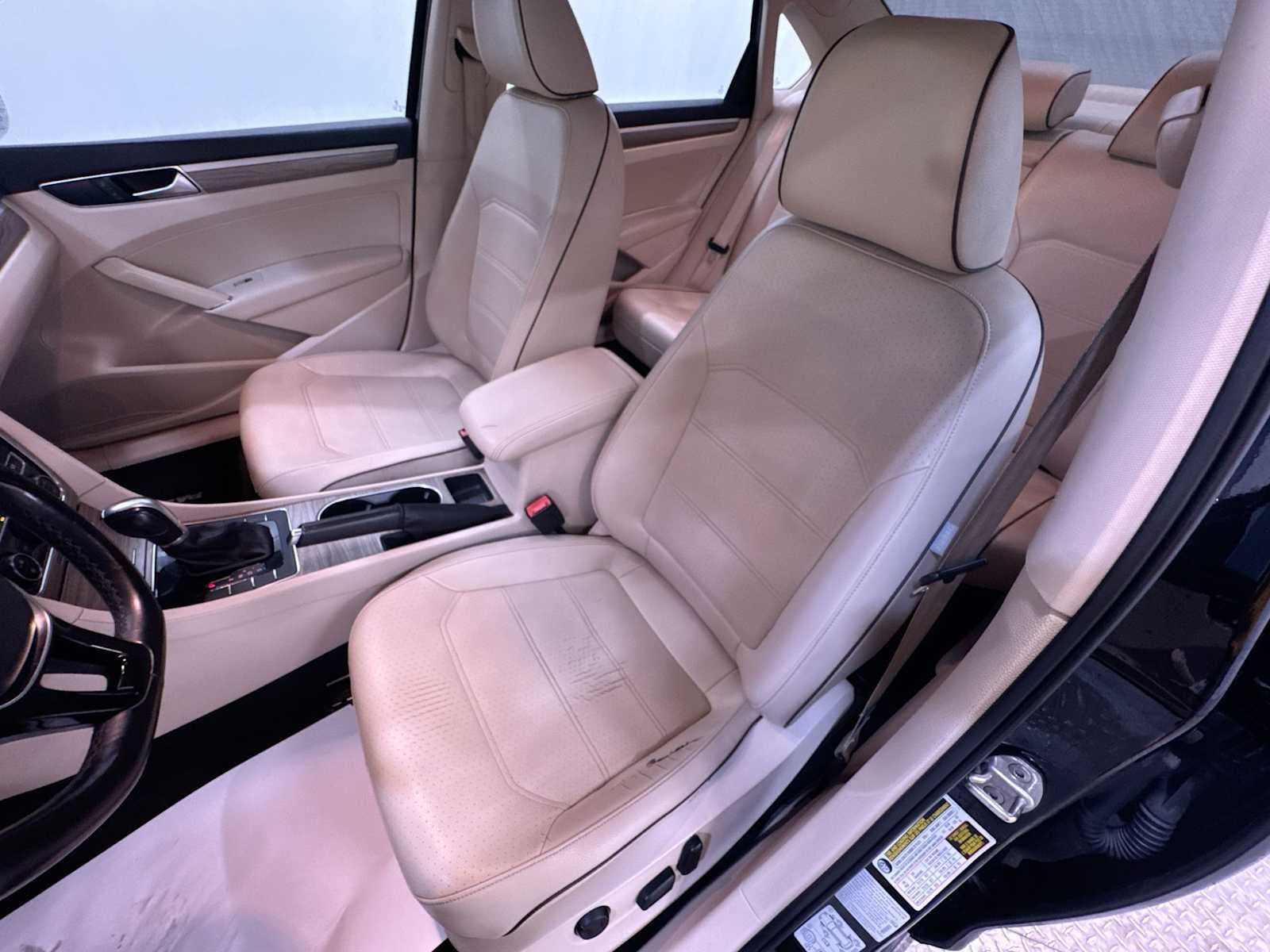 2016 Volkswagen Passat 1.8T SE