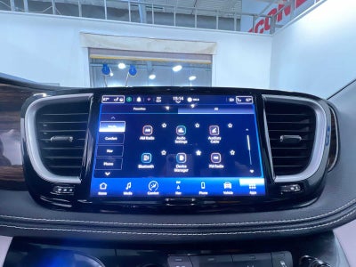 2022 Chrysler Pacifica Hybrid Limited
