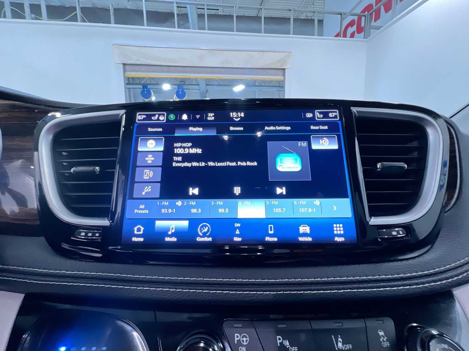 2022 Chrysler Pacifica Hybrid Limited