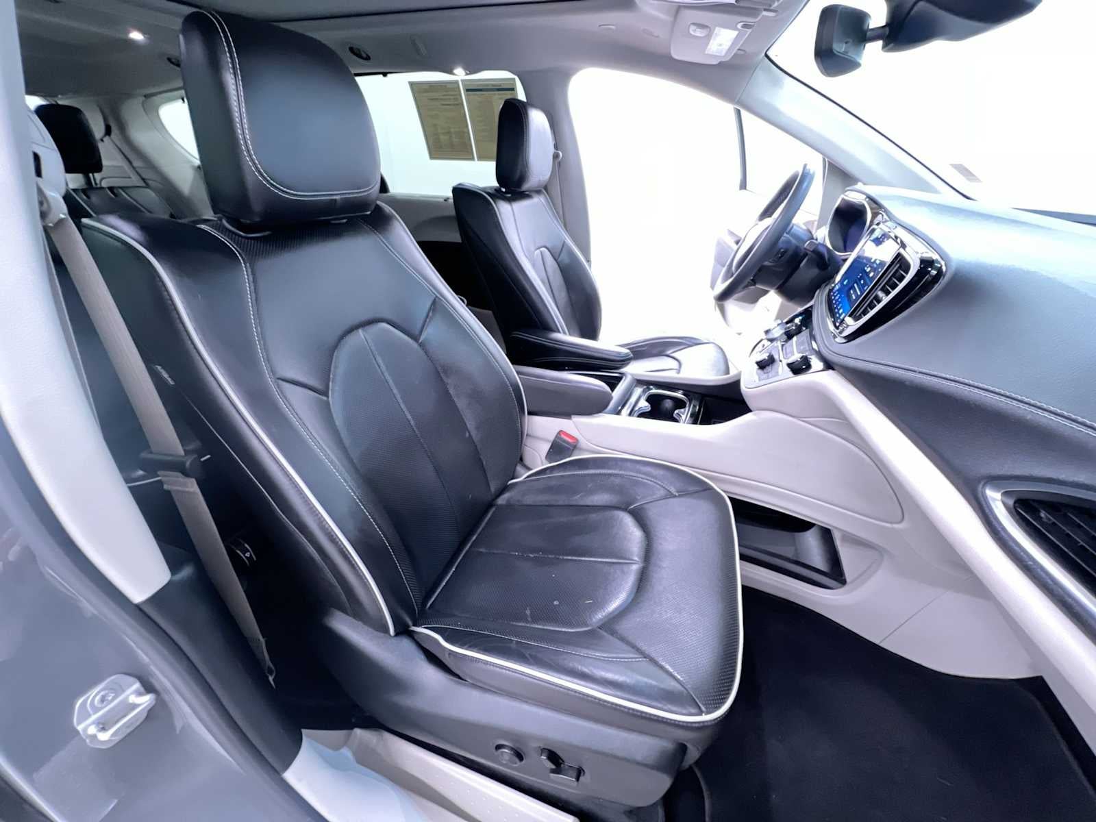 2022 Chrysler Pacifica Hybrid Limited