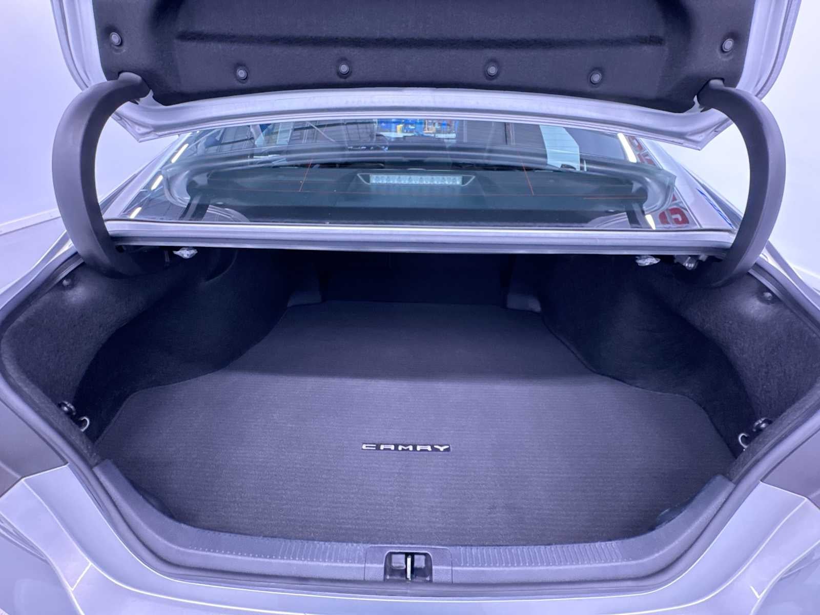 2024 Toyota Camry Hybrid XLE
