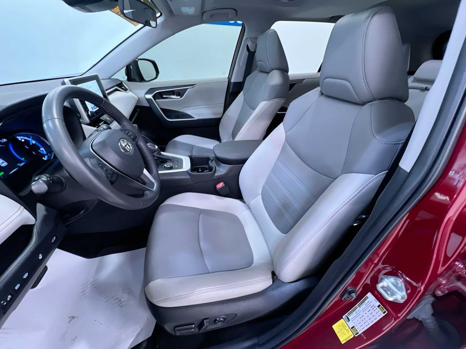 2023 Toyota RAV4 Hybrid XLE Premium
