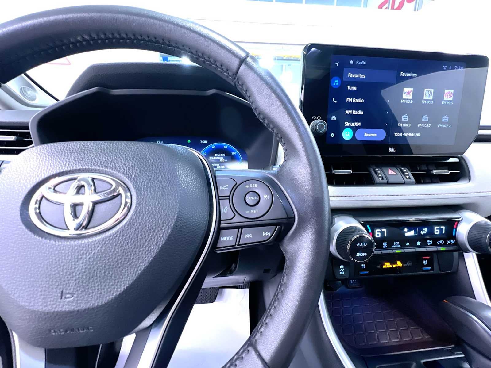2023 Toyota RAV4 Hybrid Limited