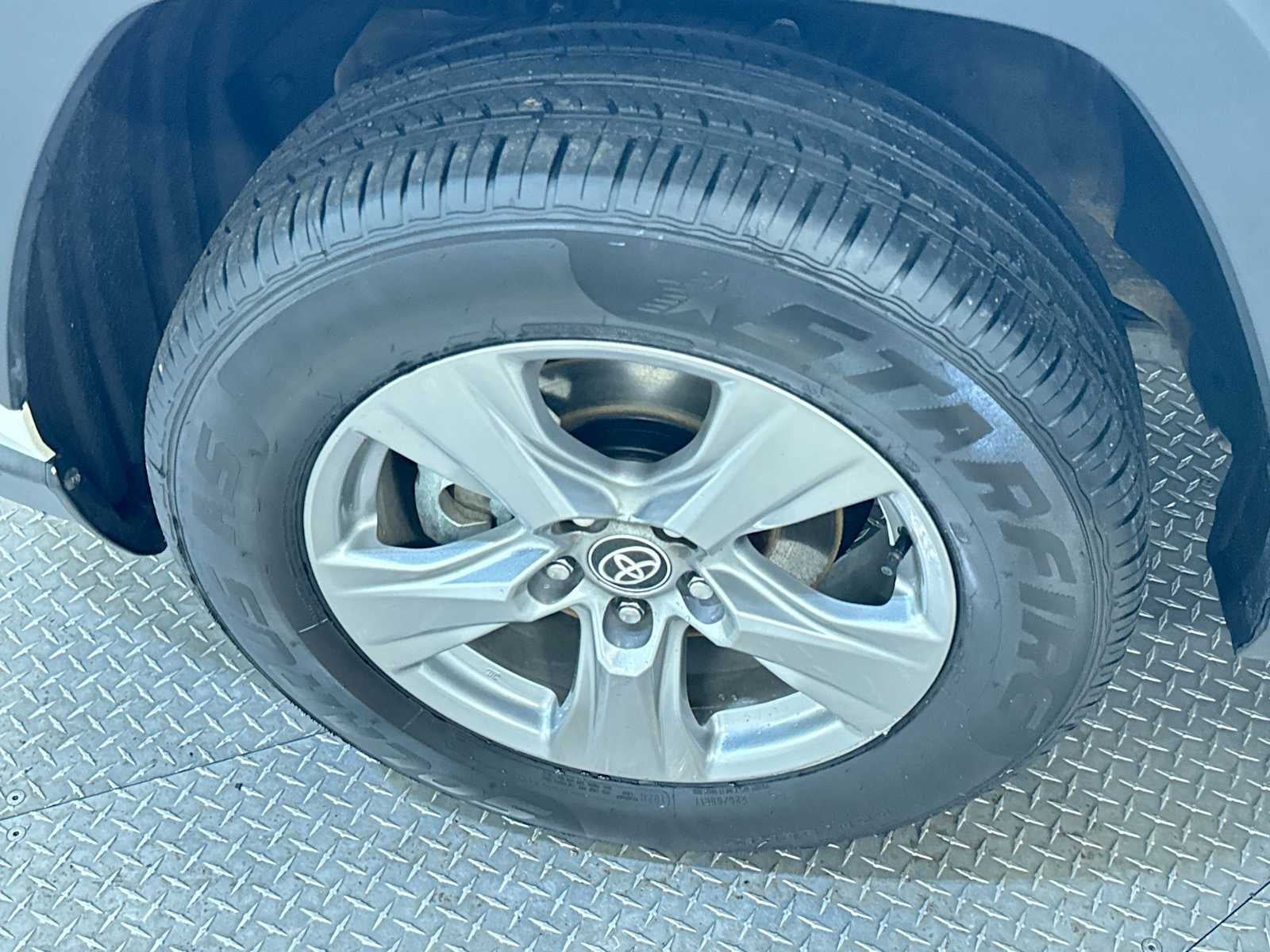 2024 Toyota RAV4 Hybrid LE