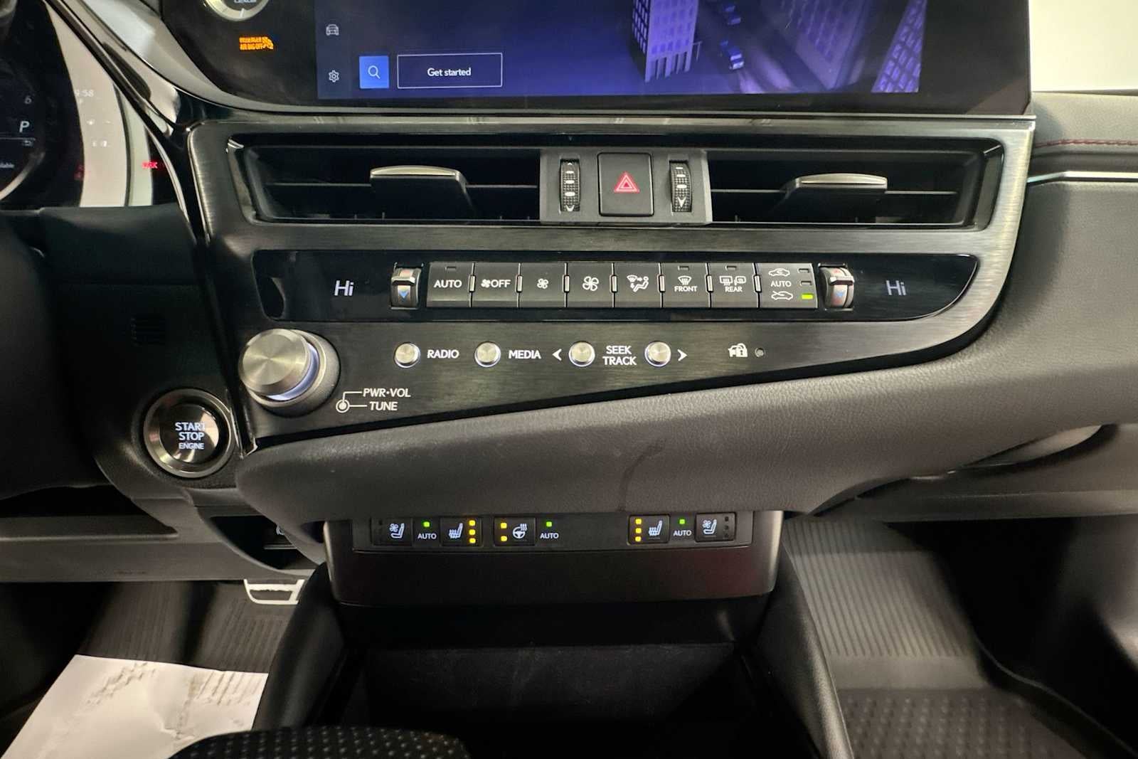 2023 Lexus ES F SPORT Handling