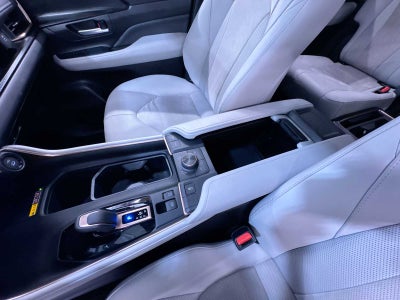2025 Toyota Grand Highlander Hybrid MAX Platinum