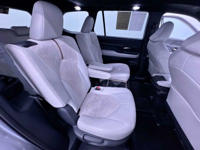 2025 Toyota Grand Highlander Hybrid MAX Platinum