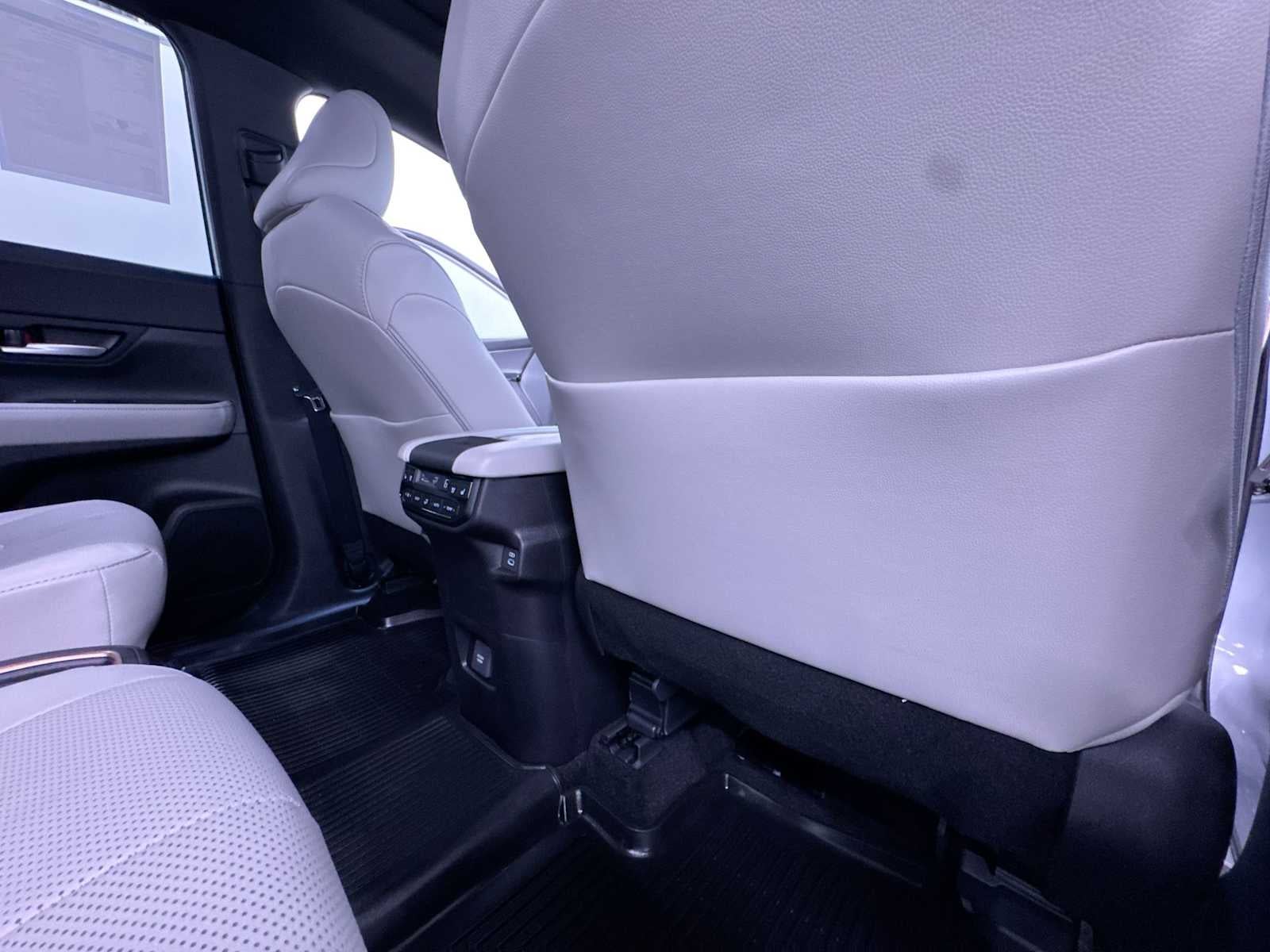 2025 Toyota Grand Highlander Hybrid MAX Platinum