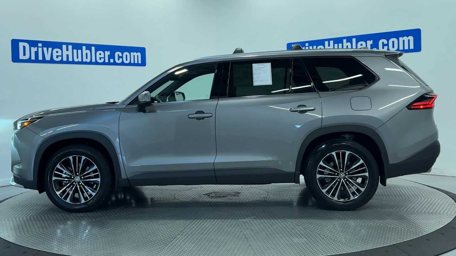 2025 Toyota Grand Highlander Hybrid MAX Platinum