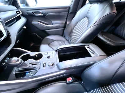 2025 Toyota Highlander XSE