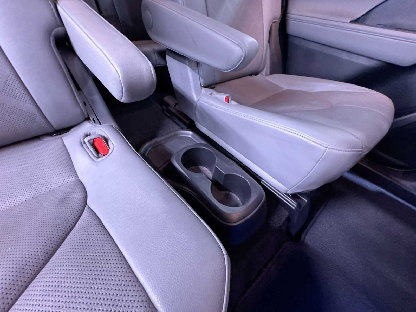 2025 Toyota Highlander Platinum