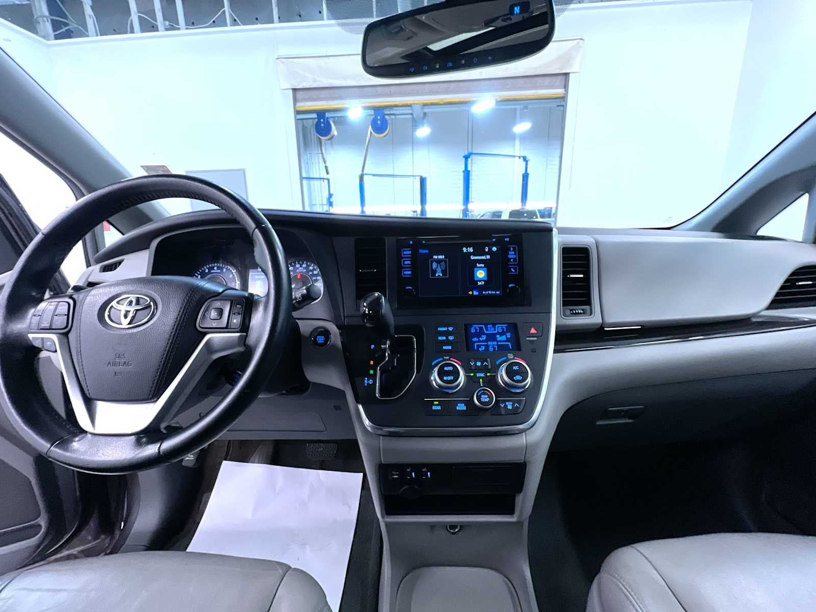 2015 Toyota Sienna XLE