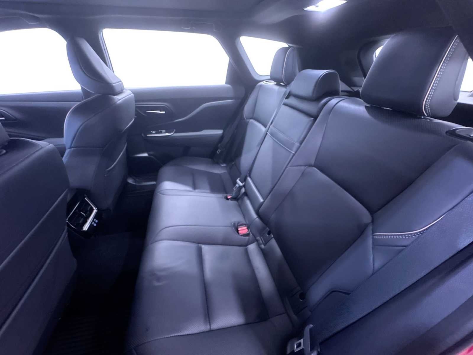 2025 Toyota Crown Signia Limited