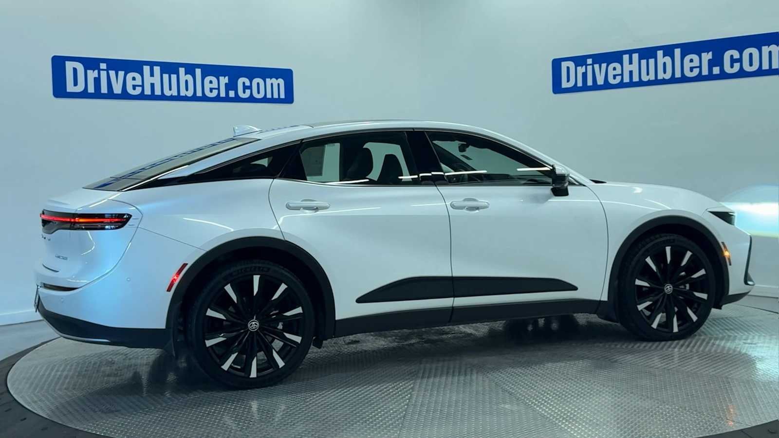 2024 Toyota Crown Platinum