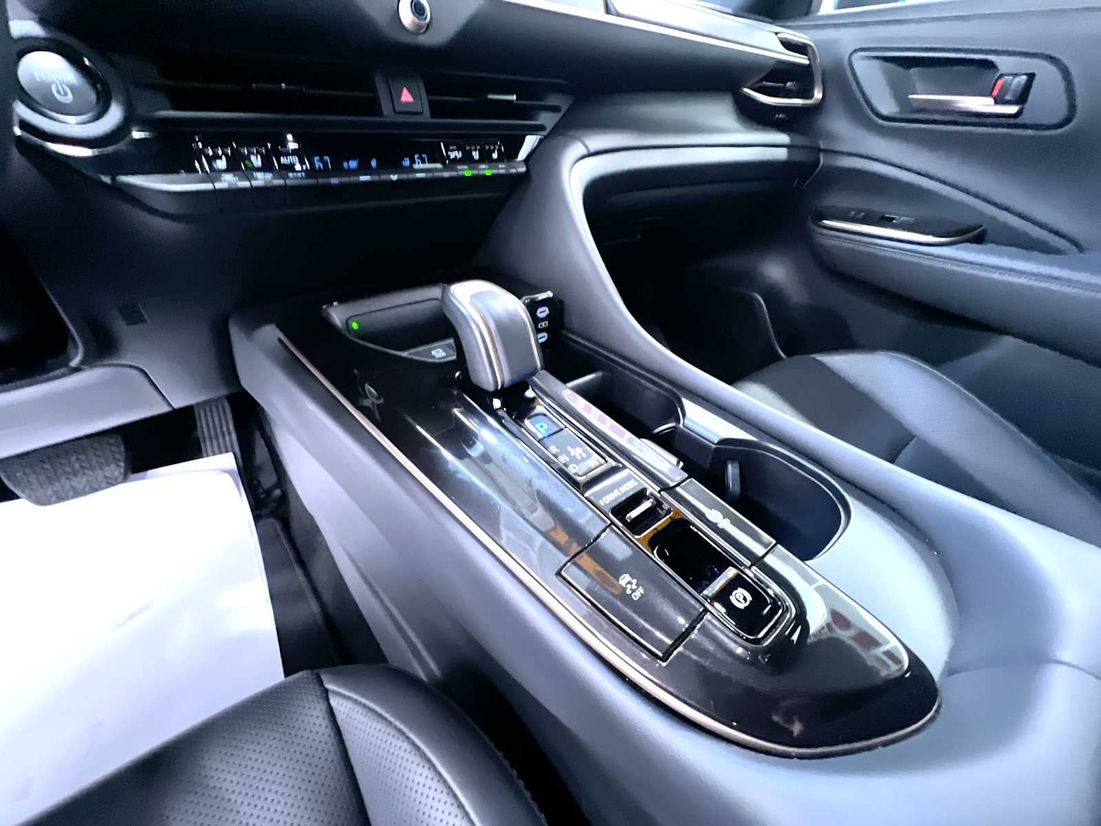 2024 Toyota Crown Platinum