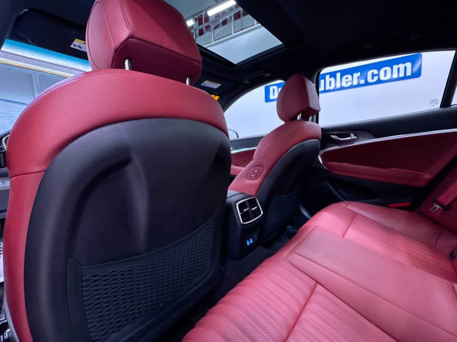 2025 Genesis G70 2.5T