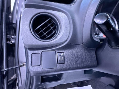 2014 Toyota Yaris L