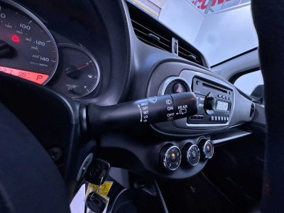 2014 Toyota Yaris L