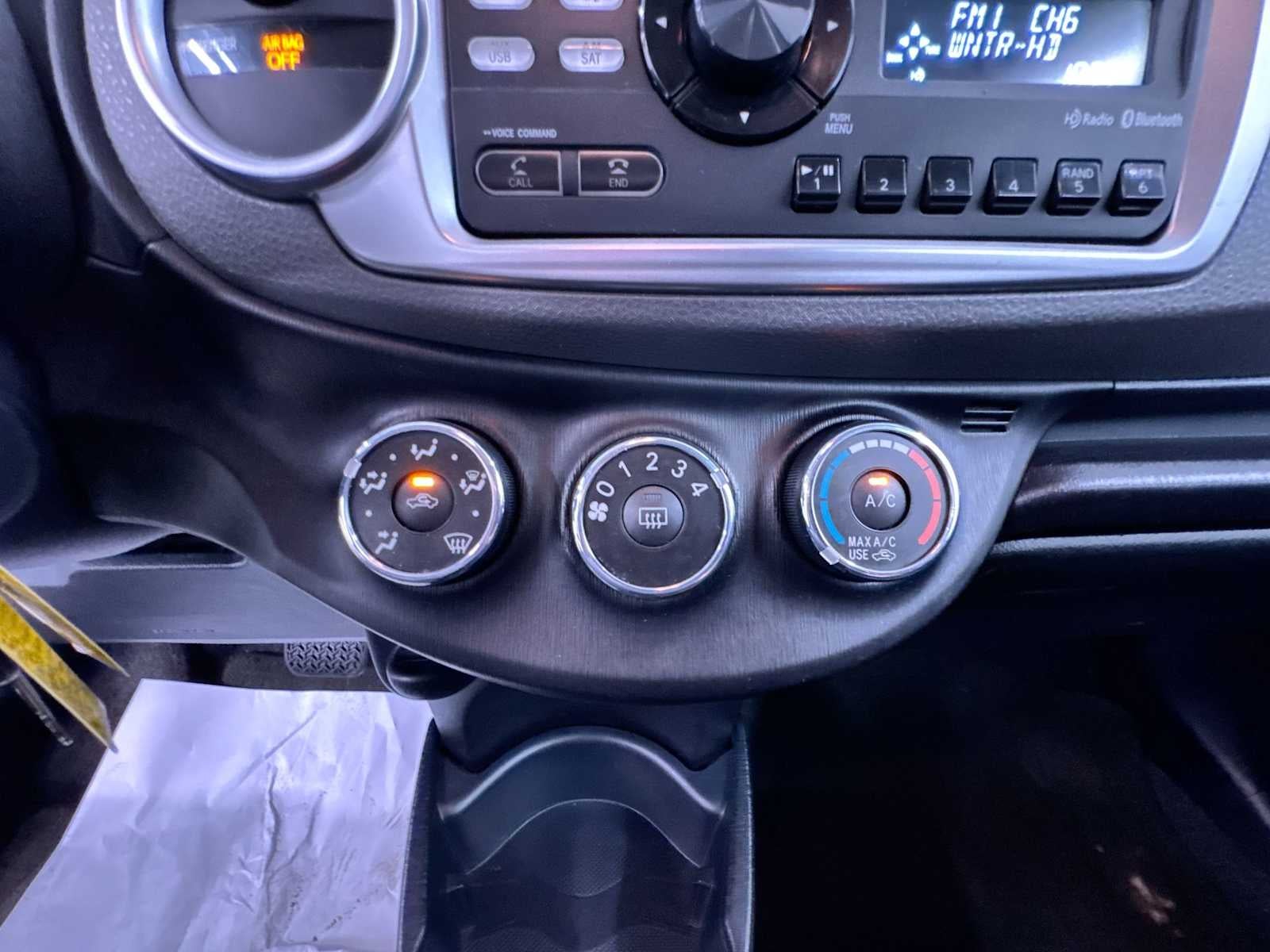 2014 Toyota Yaris L