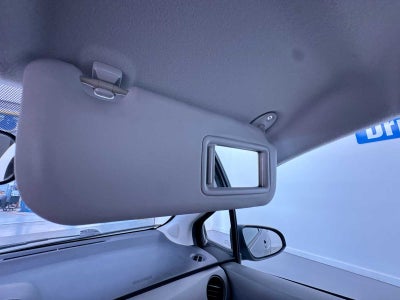 2014 Toyota Yaris L