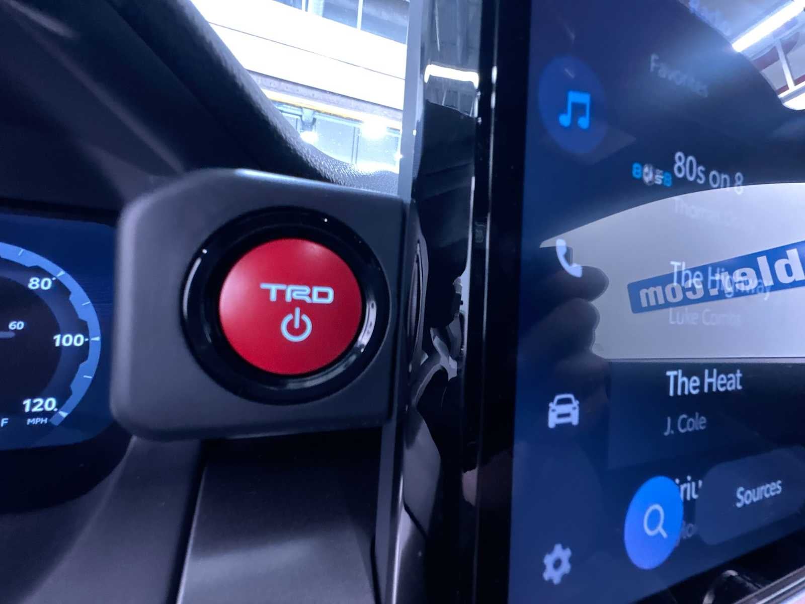 2026 Toyota Tacoma i-FORCE MAX Tacoma TRD Off-Road