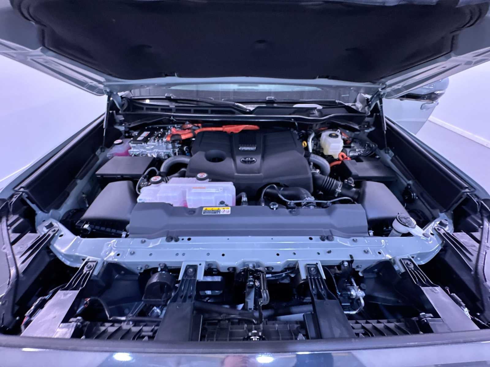 2026 Toyota Tundra i-FORCE MAX Tundra Platinum