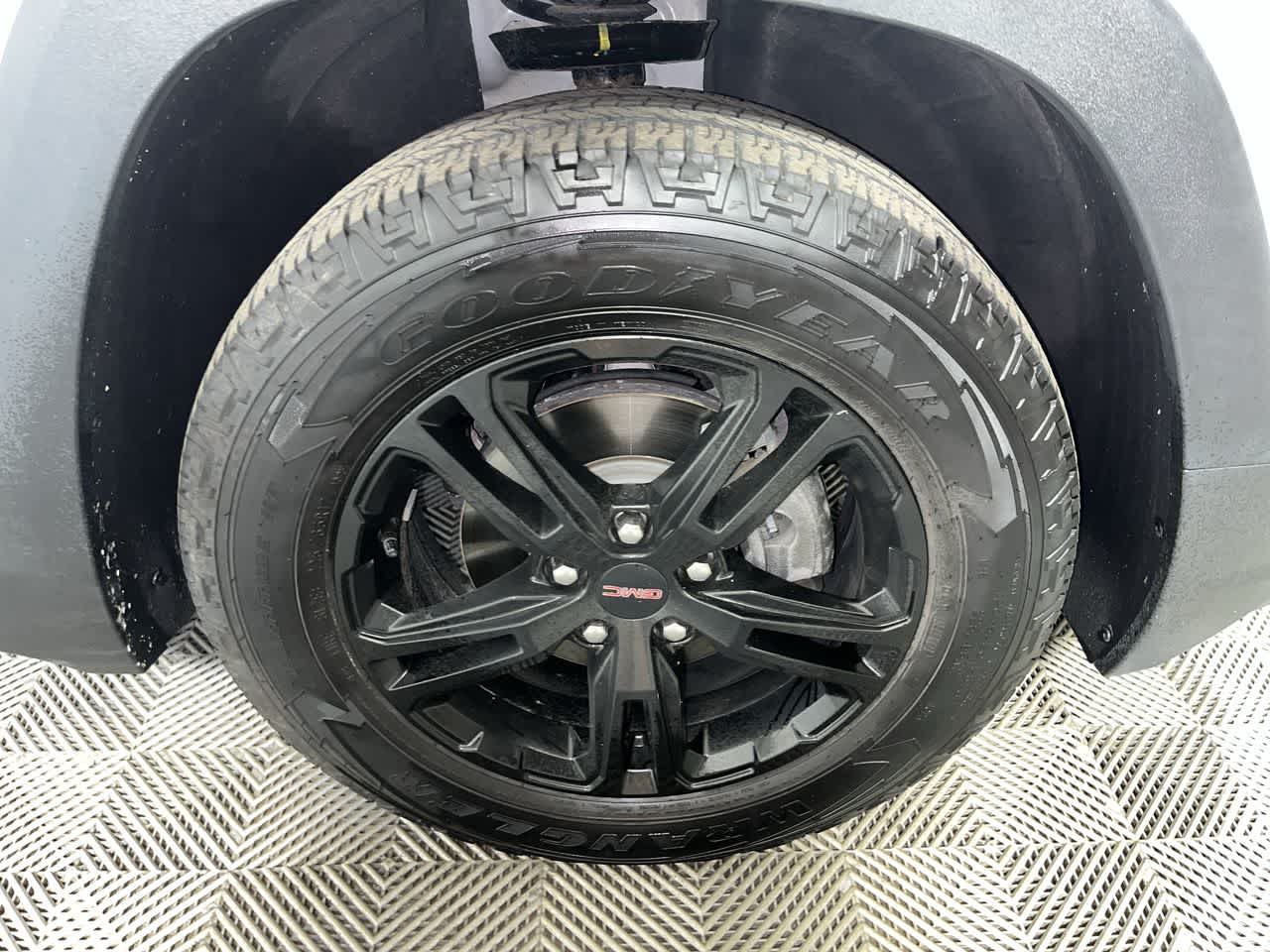 2024 GMC Terrain AT4