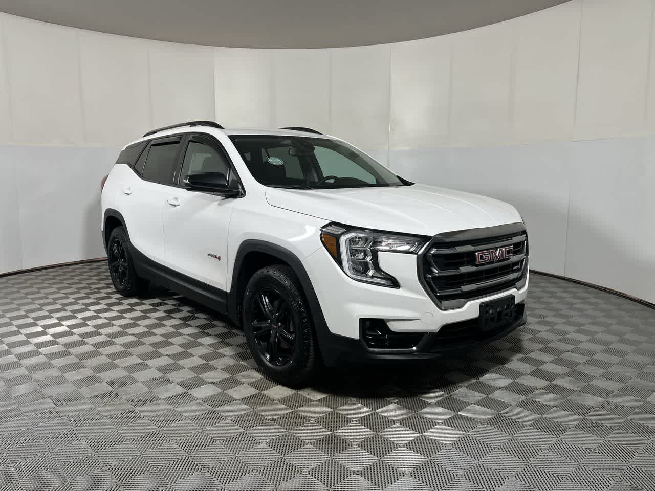 2024 GMC Terrain AT4