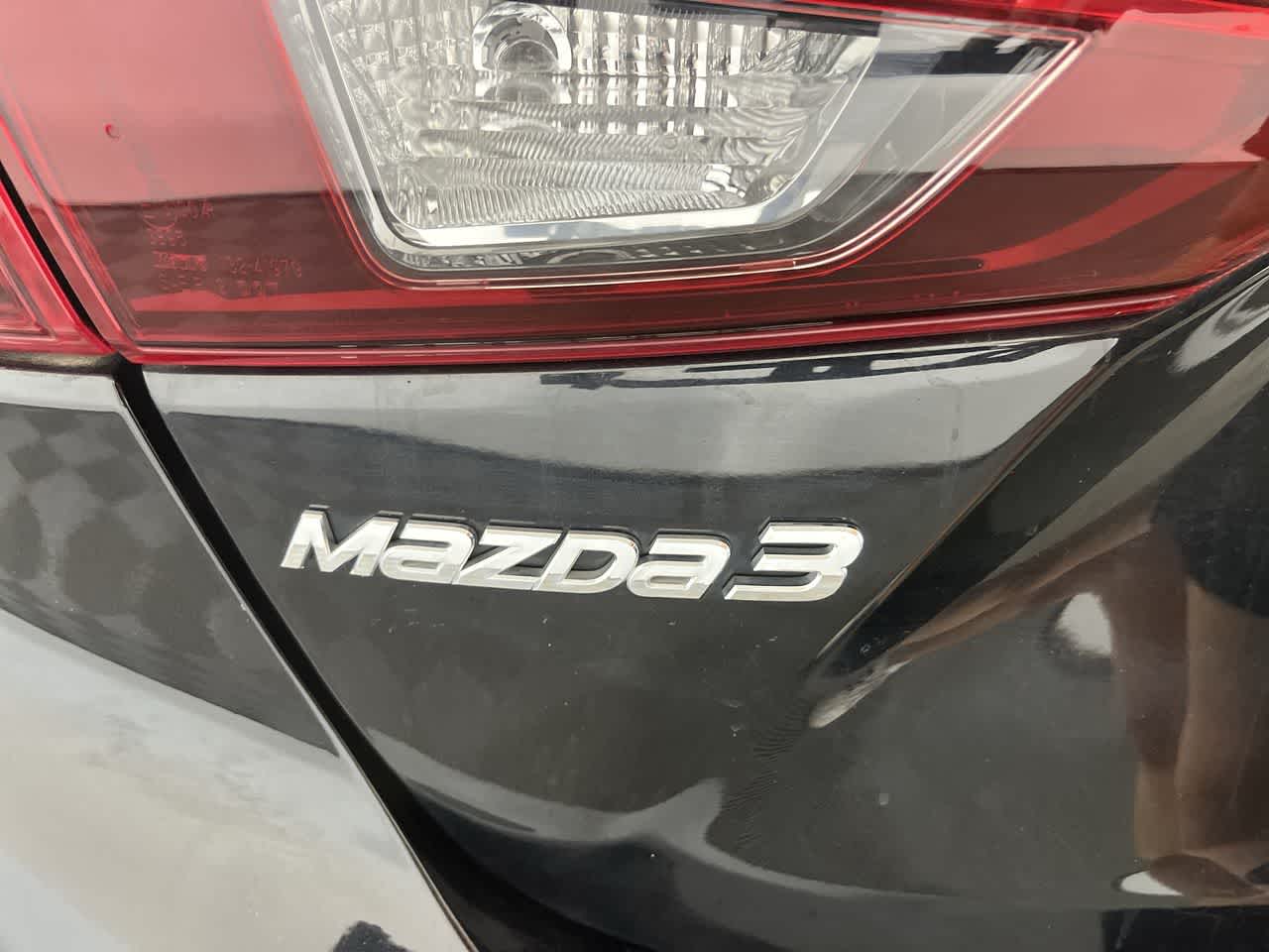 2018 Mazda Mazda3 4-Door Touring