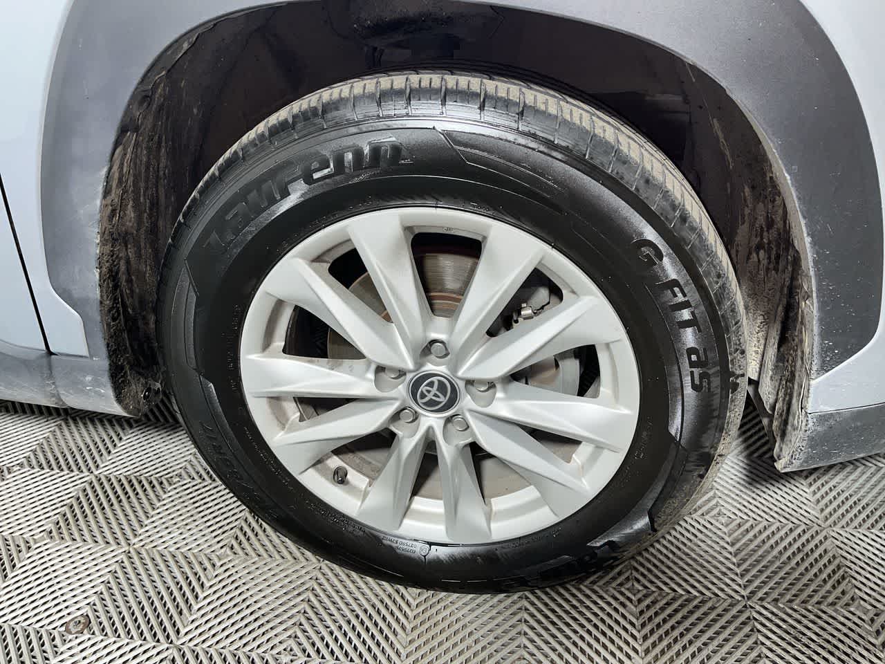 2022 Toyota Corolla Cross LE