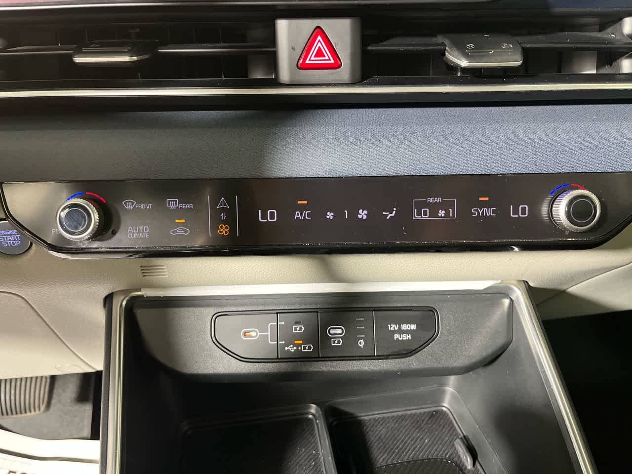 2025 Kia Carnival EX