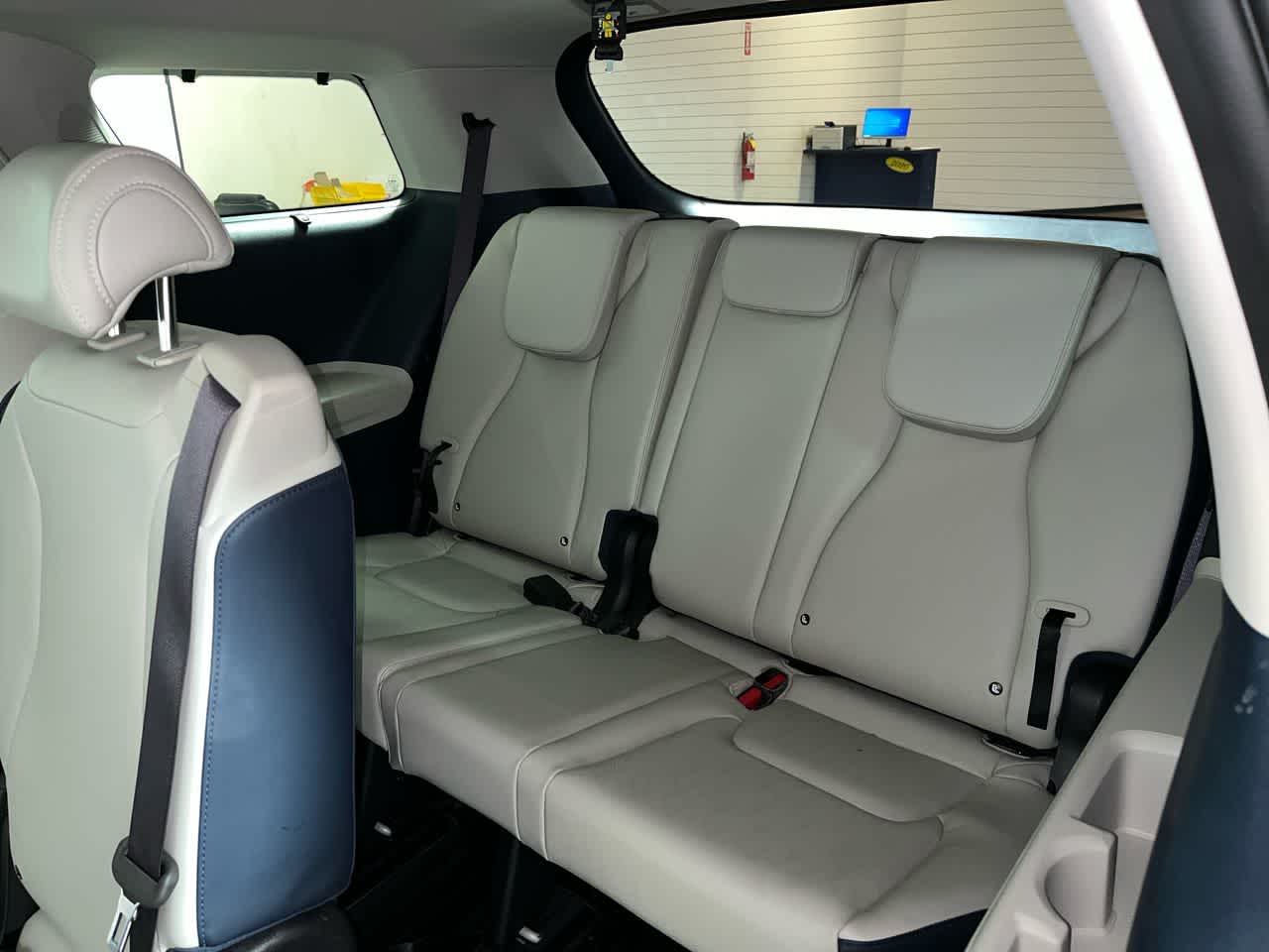 2025 Kia Carnival EX