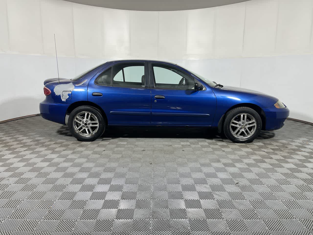2004 Chevrolet Cavalier Base