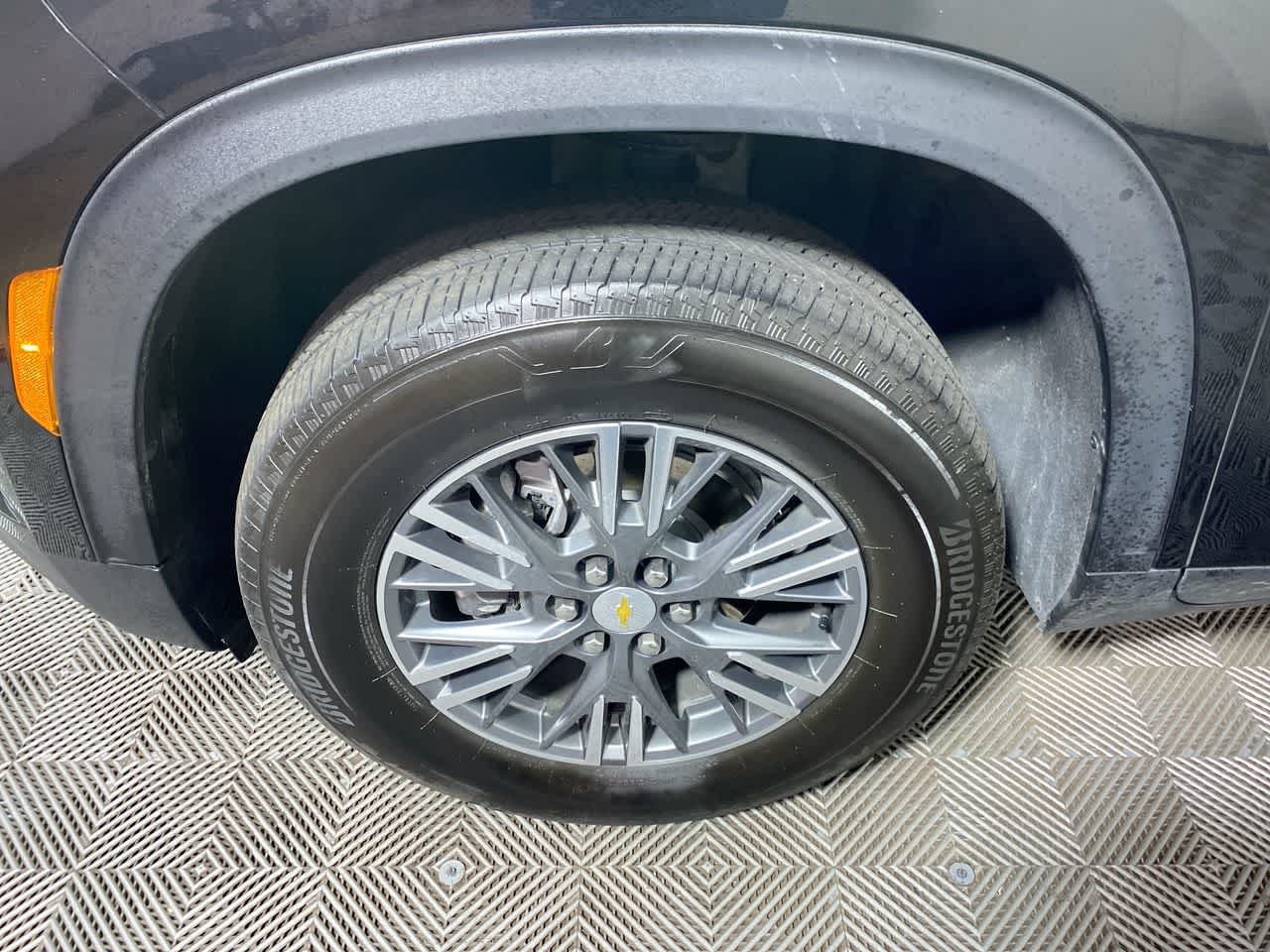 2025 Chevrolet Traverse FWD LT